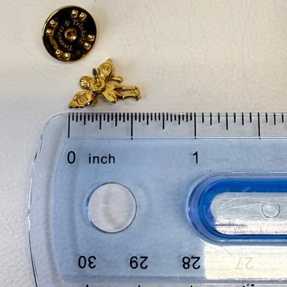 Treasures & Trinkets Guardian Angel Pin Gold-Tone Cherub‎ Small Dainty